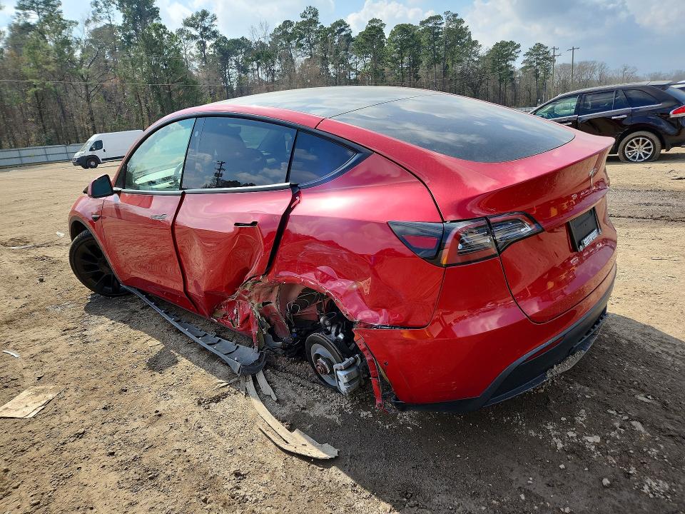 Продажа на аукционе авто 2021 Tesla Model Y, vin: 5YJYGDEE3MF260751, номер лота: 76931955