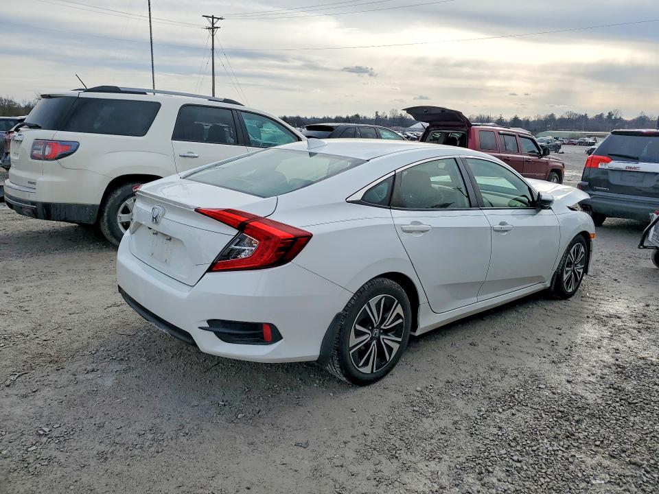 Продажа на аукционе авто 2018 Honda Civic, vin: JHMFC1F74JX000134, номер лота: 76493095