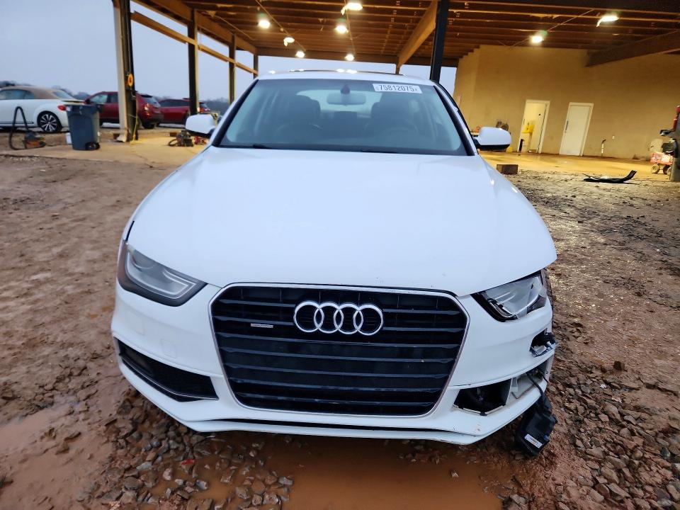 2015 Audi A4 მანქანა იყიდება აუქციონზე, vin: WAUBFAFL0FN043146, აუქციონის ნომერი: 75812075