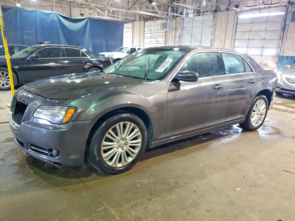 Продажа на аукционе авто 2013 Chrysler 300, vin: 2C3CCARG8DH576886, номер лота: 77592555