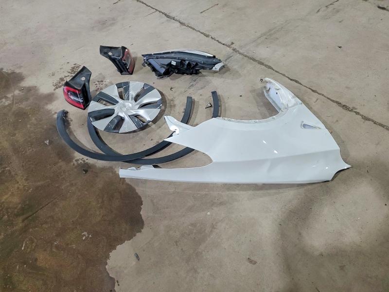 Продажа на аукционе авто 2021 Tesla Model Y, vin: 5YJYGAEE8MF301812, номер лота: 76621155