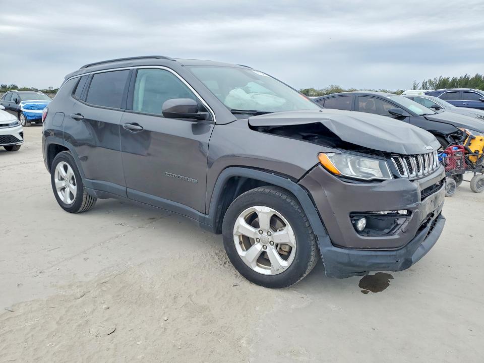 76134475 :رقم المزاد ، 3C4NJCBB3KT819903 vin ، 2019 Jeep Compass مزاد بيع