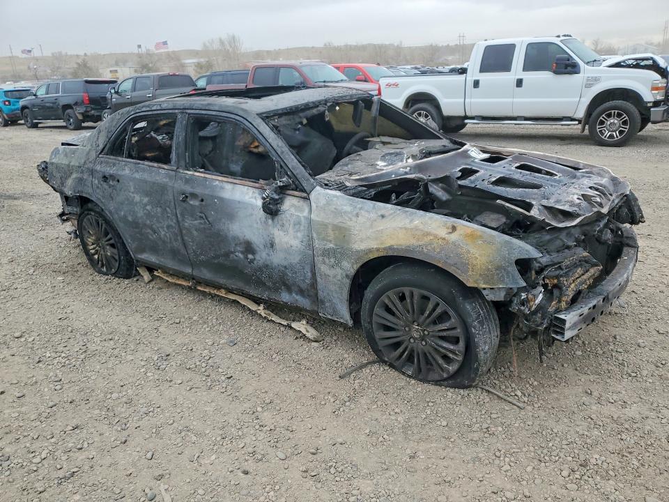 2014 Chrysler 300c მანქანა იყიდება აუქციონზე, vin: 2C3CCAKT3EH384235, აუქციონის ნომერი: 74690235