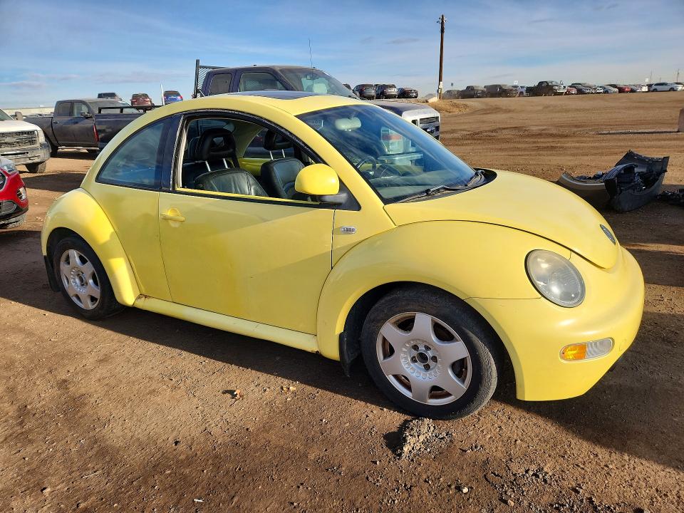 76734135 :رقم المزاد ، 3VWCA21C3XM452916 vin ، 1999 Volkswagen New Beetle مزاد بيع