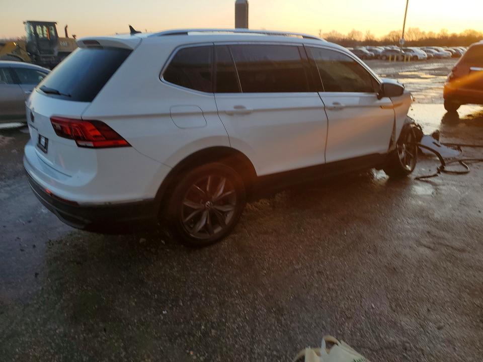 Продаж на аукціоні авто 2022 Volkswagen Tiguan, vin: 3VV3B7AX3NM093131, номер лоту: 79405425