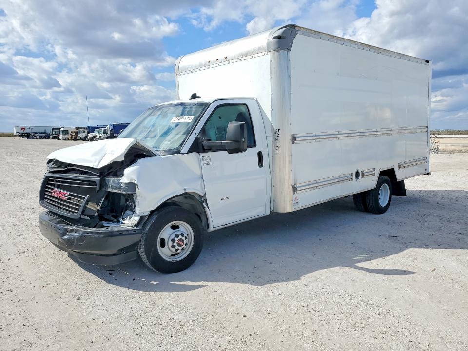 79659485 :رقم المزاد ، 7GZ37TC74MN013333 vin ، 2021 Gmc Savana مزاد بيع