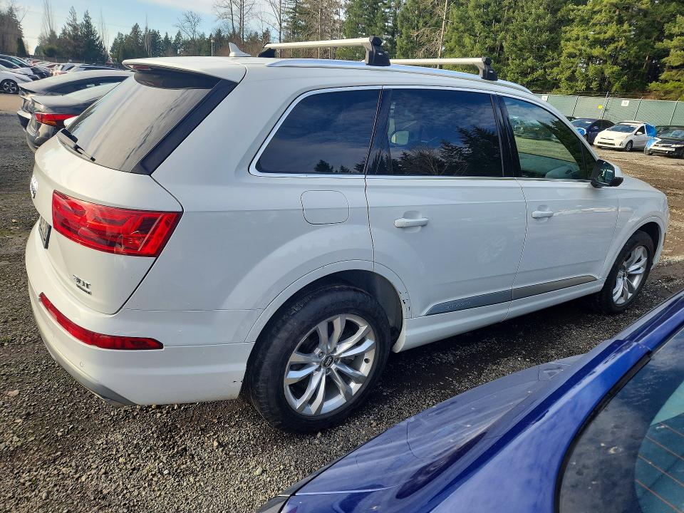 Продажа на аукционе авто 2018 Audi Q7, vin: WA1VAAF71JD004088, номер лота: 74628705