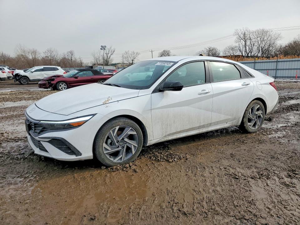 2025 Hyundai Elantra მანქანა იყიდება აუქციონზე, vin: KMHLM4DG7SU917377, აუქციონის ნომერი: 77359245
