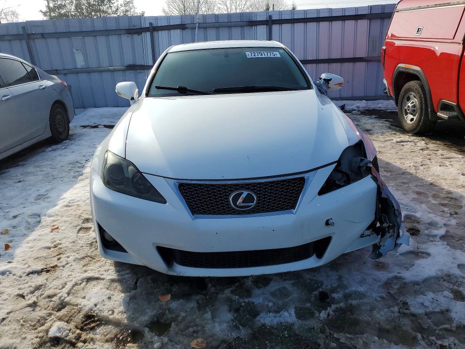 72791775 :رقم المزاد ، JTHCF5C28B5046962 vin ، 2011 Lexus Is مزاد بيع