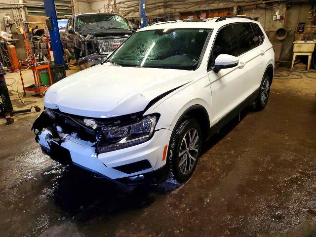 Продажа на аукционе авто 2018 Volkswagen Tiguan, vin: 3VV2B7AX4JM152645, номер лота: 76333905