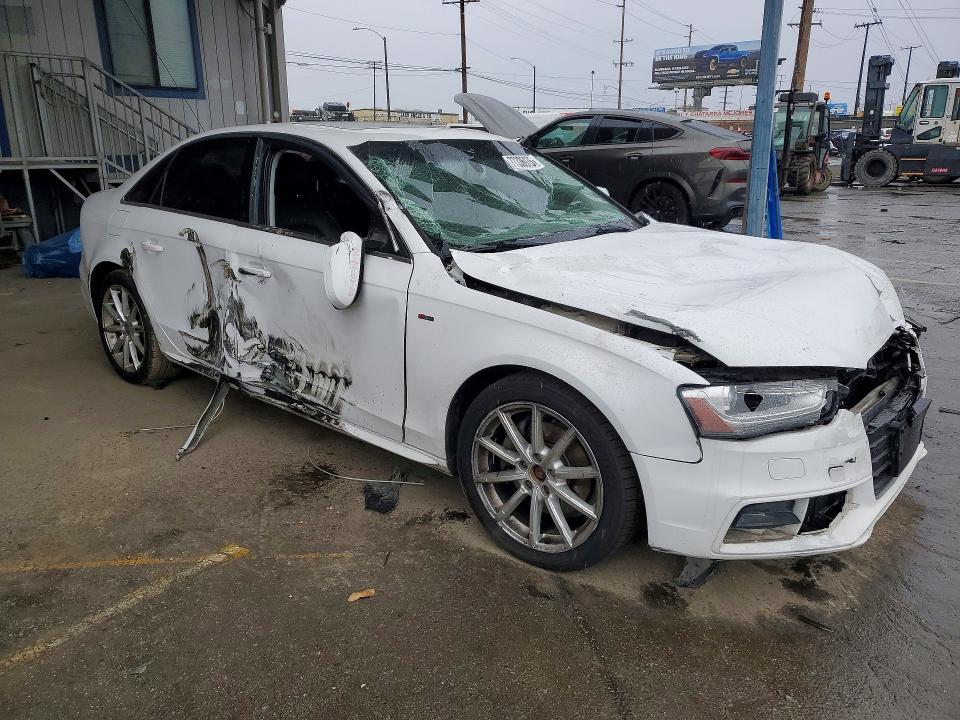 Продажа на аукционе авто 2014 Audi A4, vin: WAUFFAFL1EN042877, номер лота: 77336975