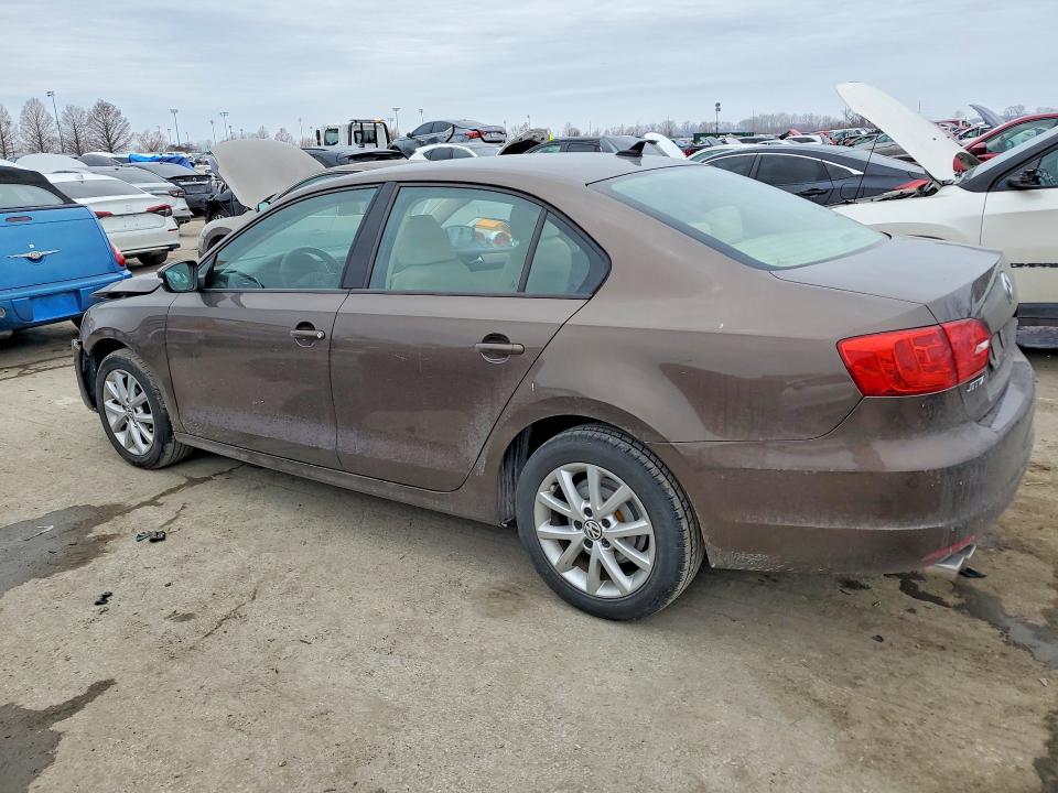2011 Volkswagen Jetta მანქანა იყიდება აუქციონზე, vin: 3VWDX7AJ1BM327856, აუქციონის ნომერი: 76212345