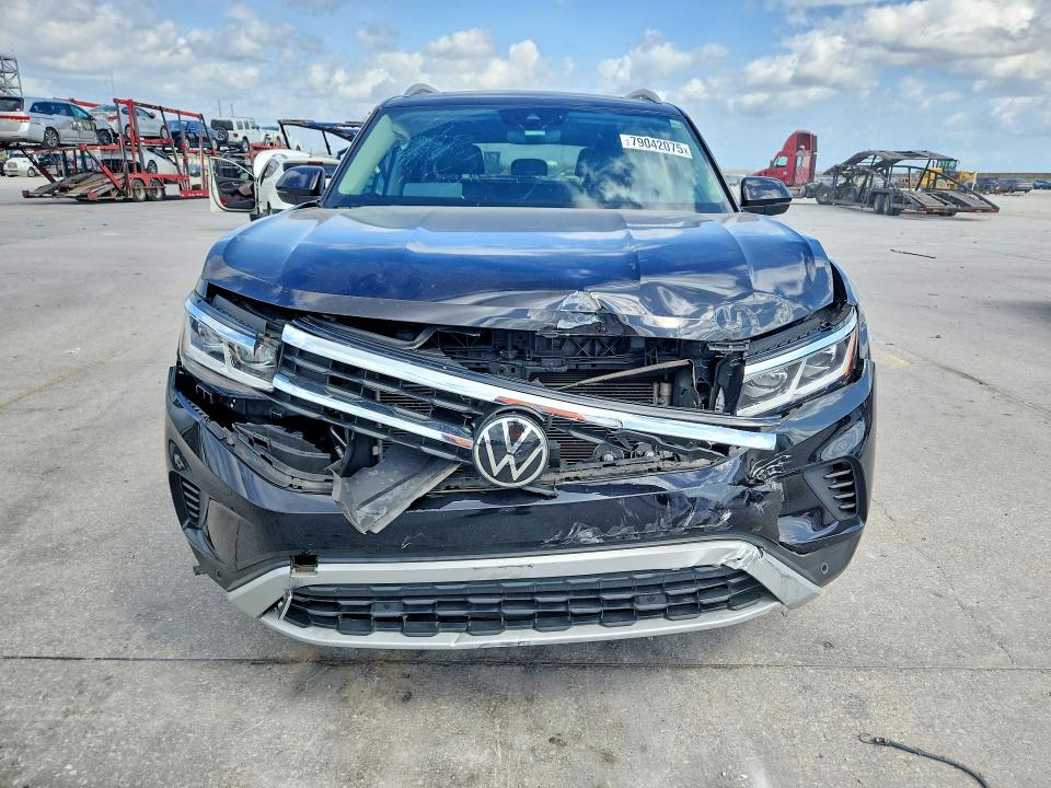 79042075 :رقم المزاد ، 1V2BP2CA5NC500910 vin ، 2022 Volkswagen Atlas مزاد بيع