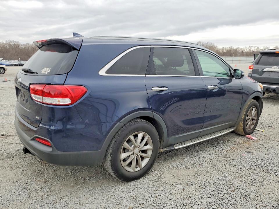 Продажа на аукционе авто 2016 Kia Sorento, vin: 5XYPG4A50GG084868, номер лота: 77095215