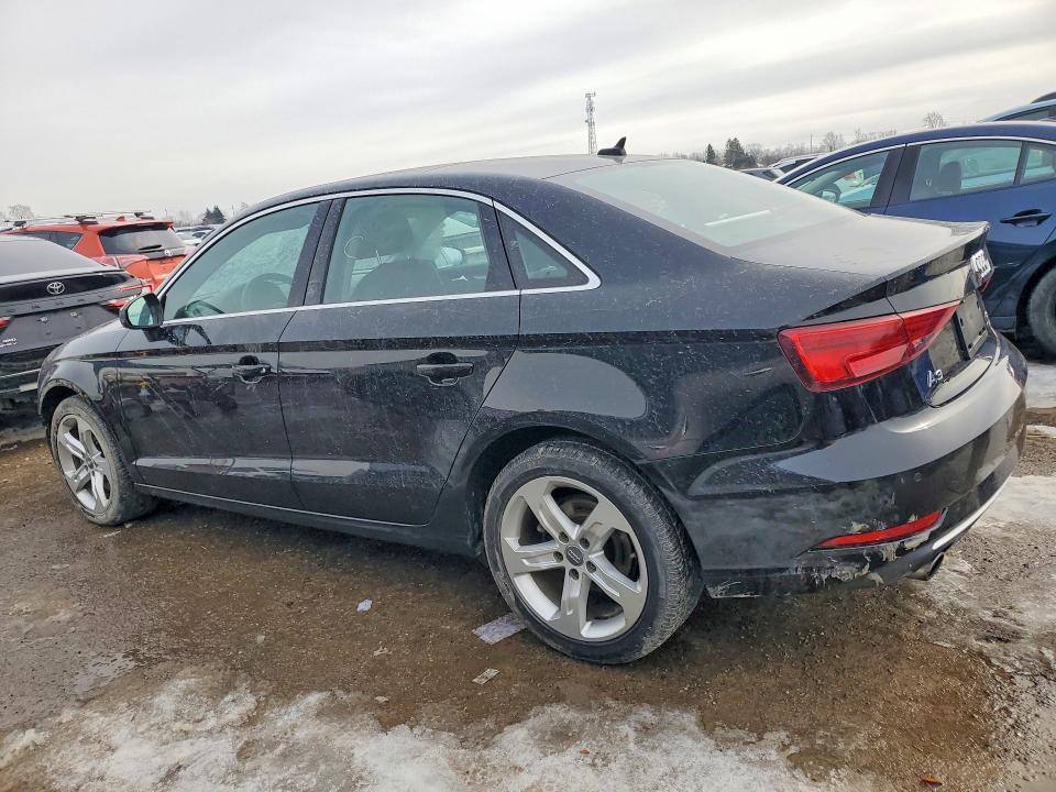 2017 Audi A3 მანქანა იყიდება აუქციონზე, vin: WAUB8GFF1H1010870, აუქციონის ნომერი: 76931115