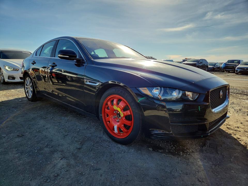 77620295 :رقم المزاد ، SAJAR4FX1KCP49852 vin ، 2019 Jaguar Xe مزاد بيع