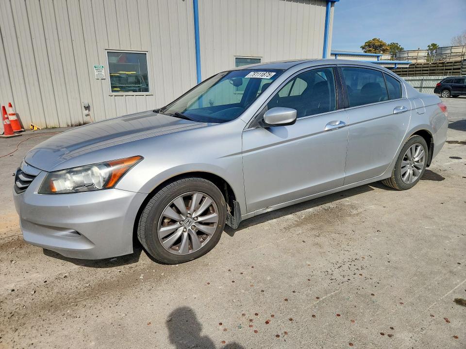 Aukcja sprzedaży 2012 Honda Accord, vin: 1HGCP3F83CA017611, numer aukcji: 79111875