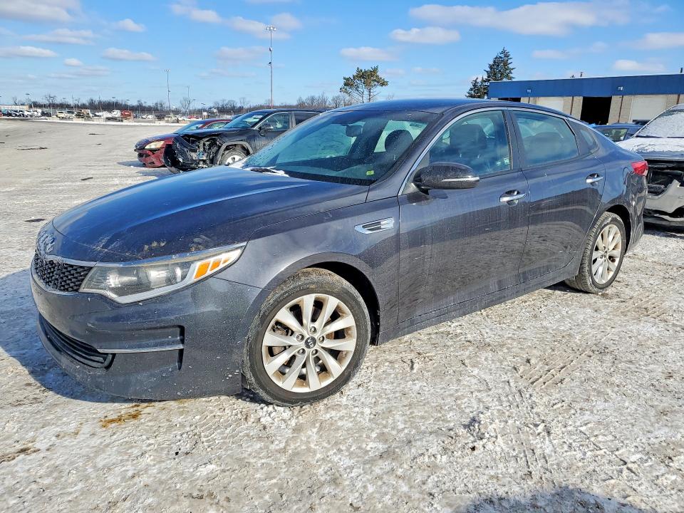 2017 Kia Optima Lx მანქანა იყიდება აუქციონზე, vin: 5XXGT4L30HG131202, აუქციონის ნომერი: 75938655