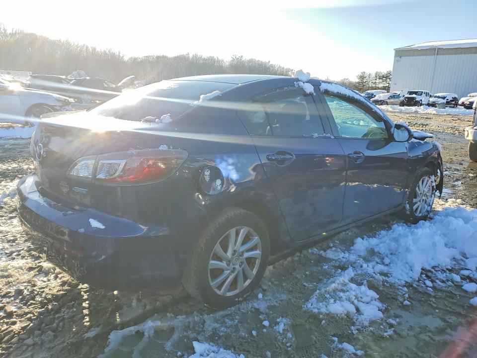 57889556 :رقم المزاد ، JM1BL1V85C1701068 vin ، 2012 Mazda 3 مزاد بيع