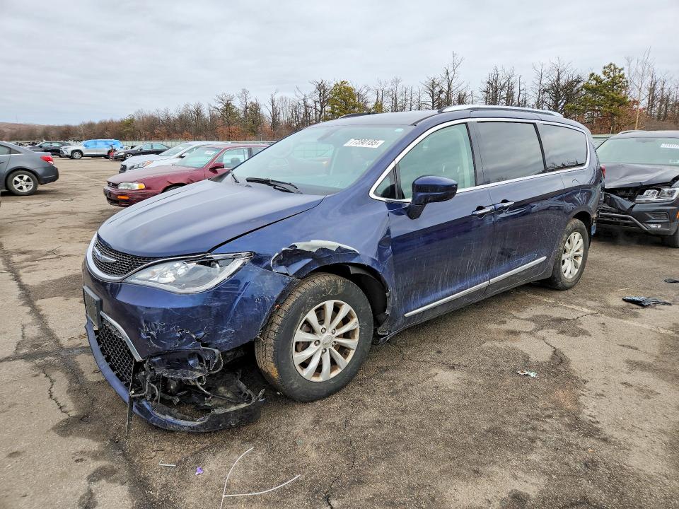 2019 Chrysler Pacifica მანქანა იყიდება აუქციონზე, vin: 2C4RC1BG7KR550559, აუქციონის ნომერი: 77390185