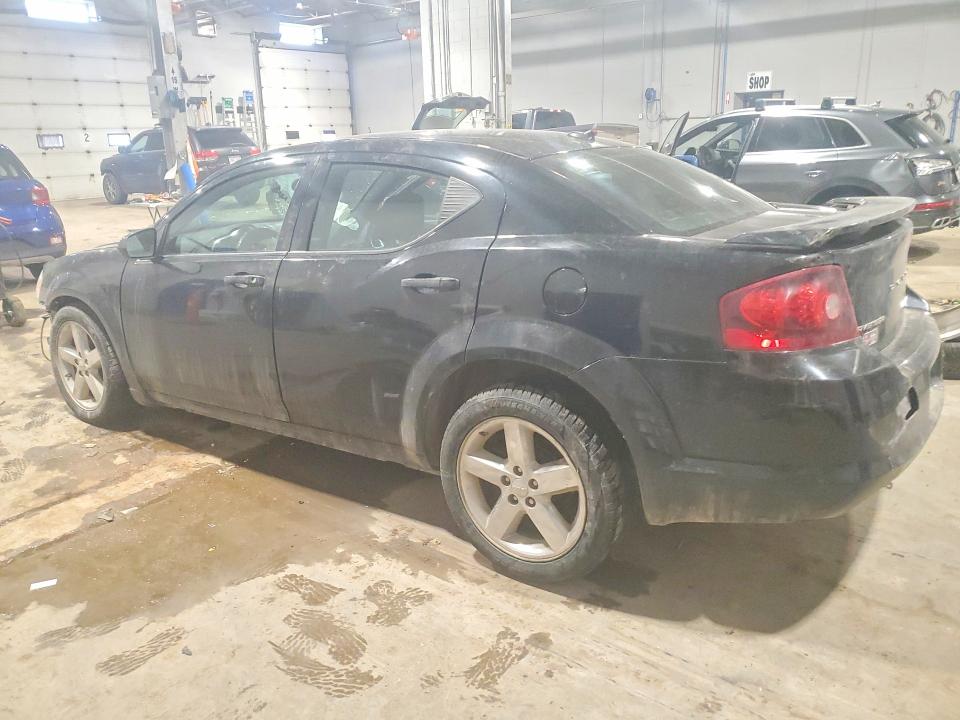 77950965 :رقم المزاد ، 1C3CDZCB5EN102895 vin ، 2014 Dodge Avenger مزاد بيع