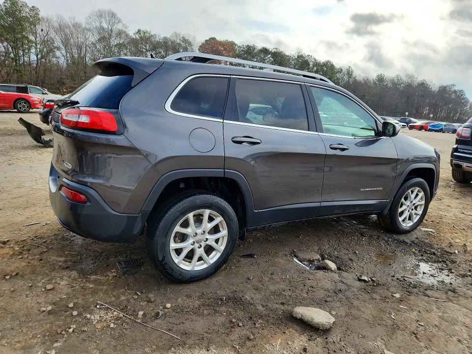 77797855 :رقم المزاد ، 1C4PJMCB2FW699461 vin ، 2015 Jeep Cherokee مزاد بيع