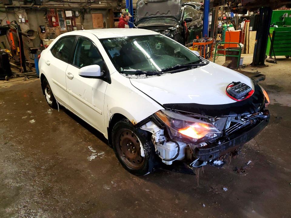 73680365 :رقم المزاد ، 2T1BURHE5FC232948 vin ، 2015 Toyota Corolla مزاد بيع