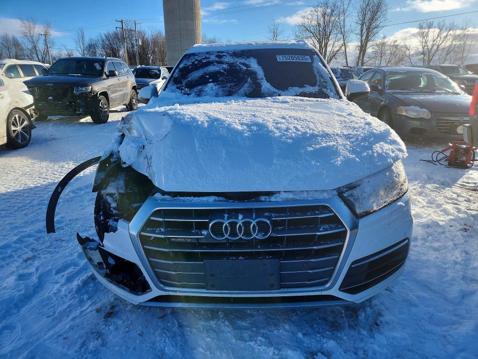 2018 Audi Q5 მანქანა იყიდება აუქციონზე, vin: WA1BNAFY7J2090101, აუქციონის ნომერი: 75205835