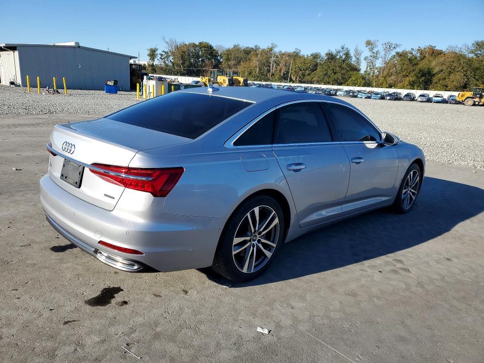 Продаж на аукціоні авто 2021 Audi A6, vin: WAUF8AF2XMN018772, номер лоту: 75949975