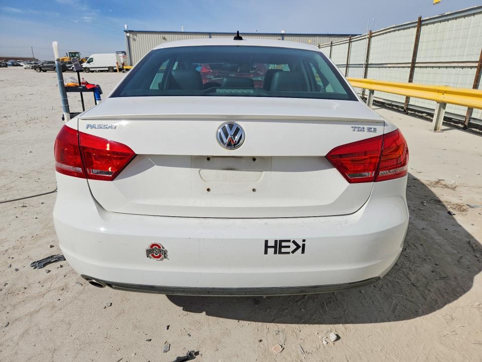 76833605 :رقم المزاد ، 1VWBN7A34DC041132 vin ، 2013 Volkswagen Passat مزاد بيع
