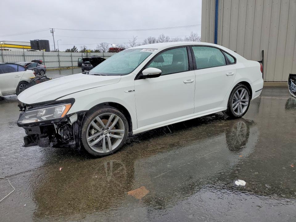 77551625 :رقم المزاد ، 1VWAA7A38JC008055 vin ، 2018 Volkswagen Passat مزاد بيع