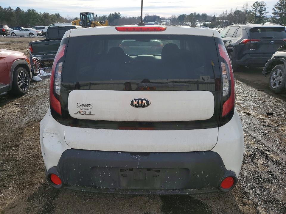 76079645 :رقم المزاد ، KNDJN2A20F7148831 vin ، 2015 Kia Soul مزاد بيع