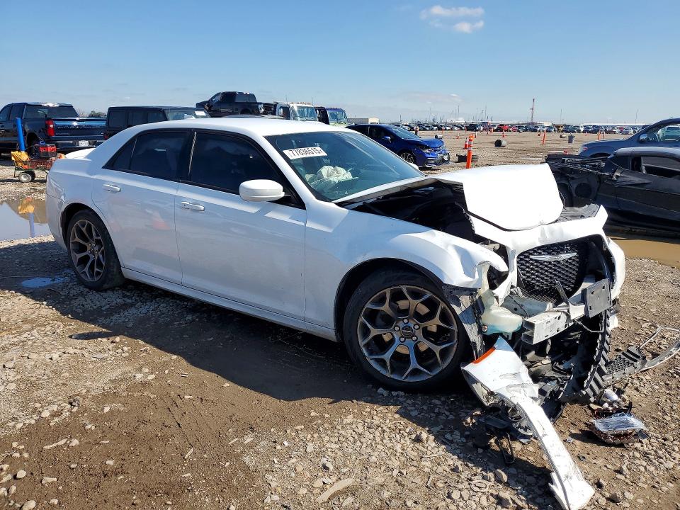 2018 Chrysler 300 მანქანა იყიდება აუქციონზე, vin: 2C3CCABG1JH142797, აუქციონის ნომერი: 77836515