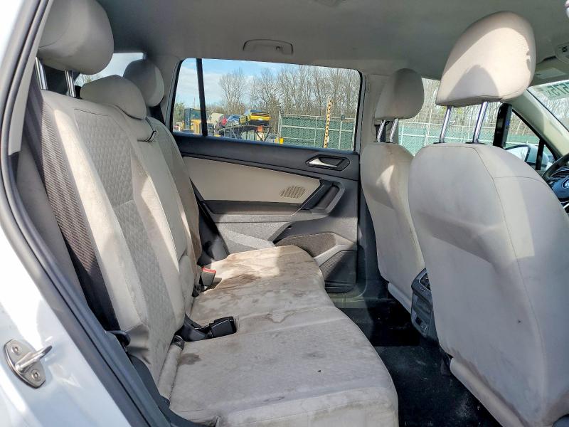 Продаж на аукціоні авто 2018 Volkswagen Tiguan, vin: 3VV0B7AX1JM069892, номер лоту: 78735575