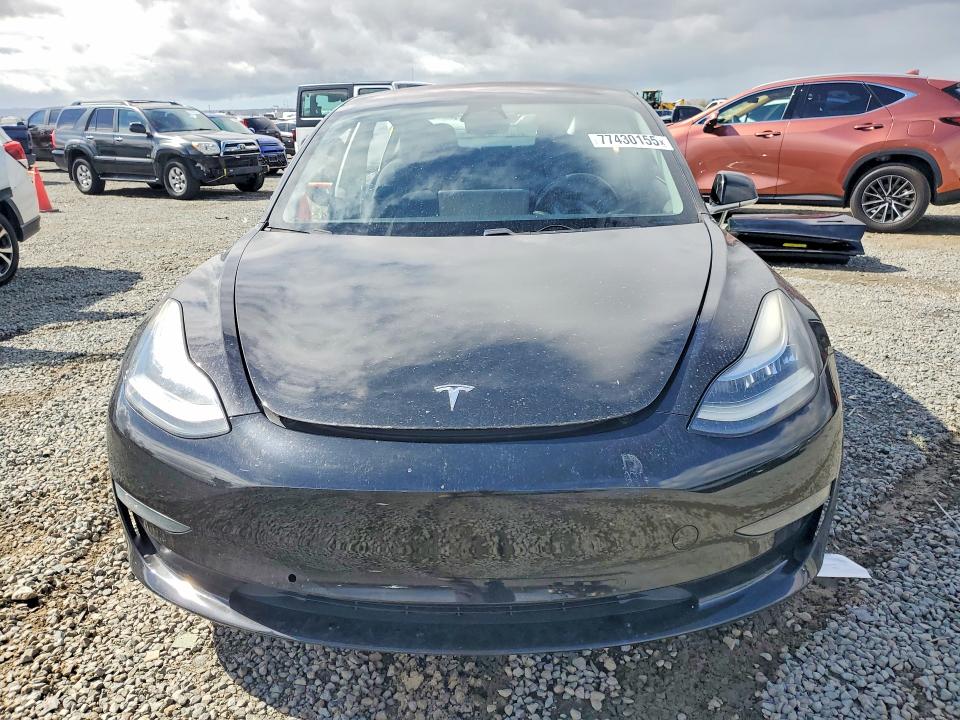 77430155 :رقم المزاد ، 5YJ3E1EA9KF324588 vin ، 2019 Tesla Model 3 مزاد بيع