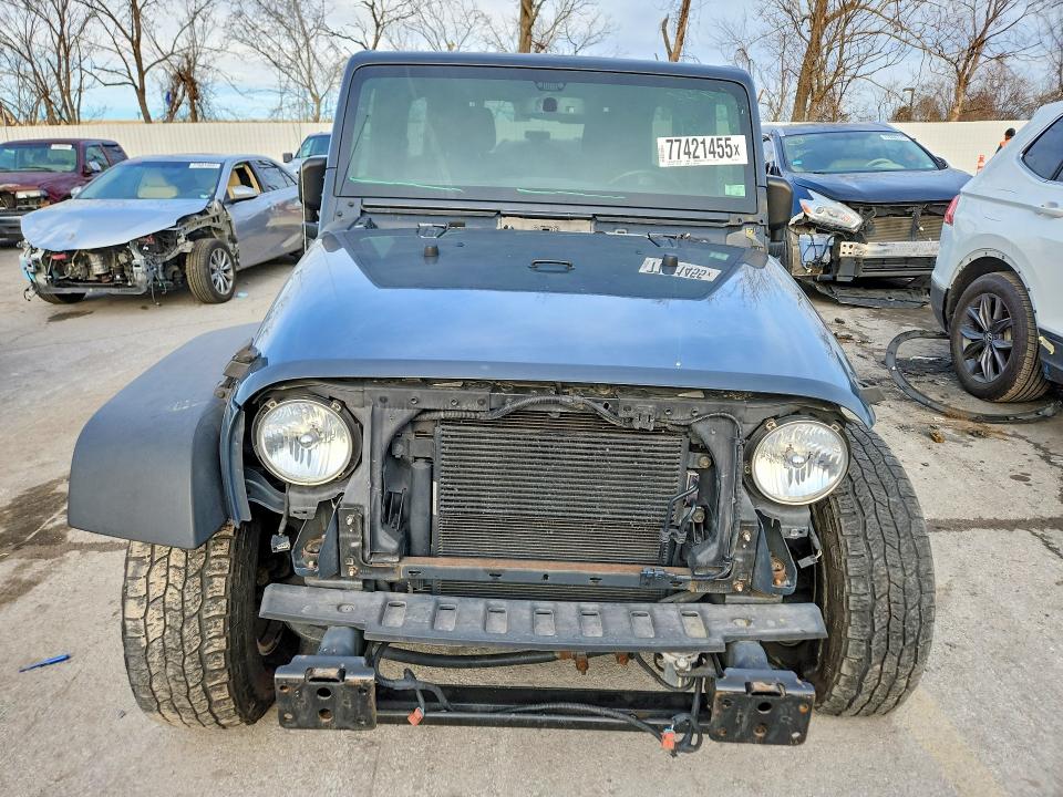 77421455 :رقم المزاد ، 1C4BJWDG2HL526141 vin ، 2017 Jeep Wrangler Unlimited مزاد بيع