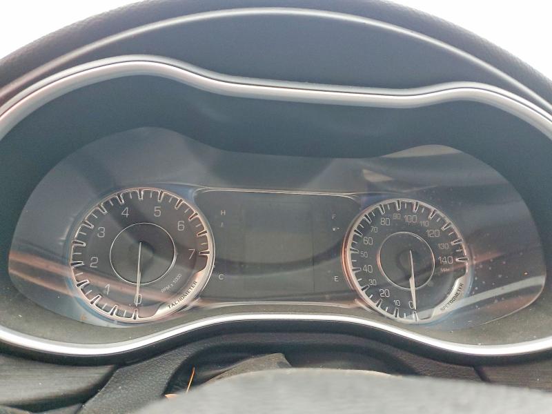 Продажа на аукционе авто 2015 Chrysler 200, vin: 1C3CCCAB2FN532503, номер лота: 77785915