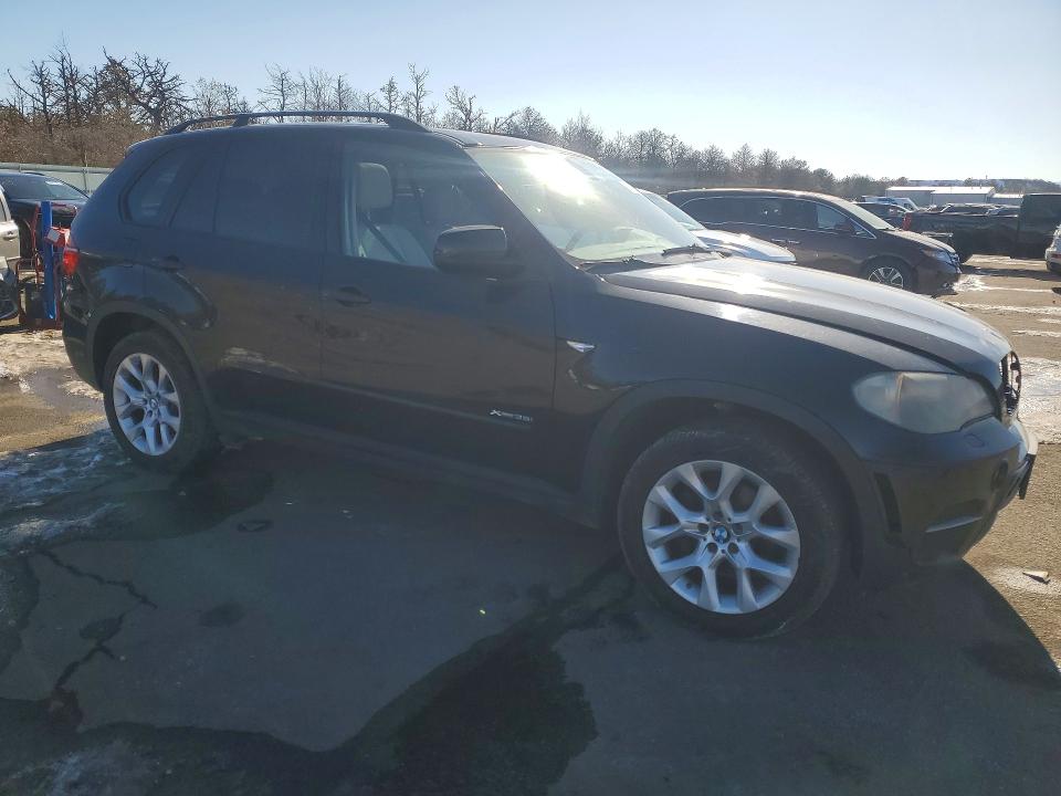 Продажа на аукционе авто 2011 Bmw X5 Xdrive3, vin: 5UXZV4C55BL738030, номер лота: 76127415