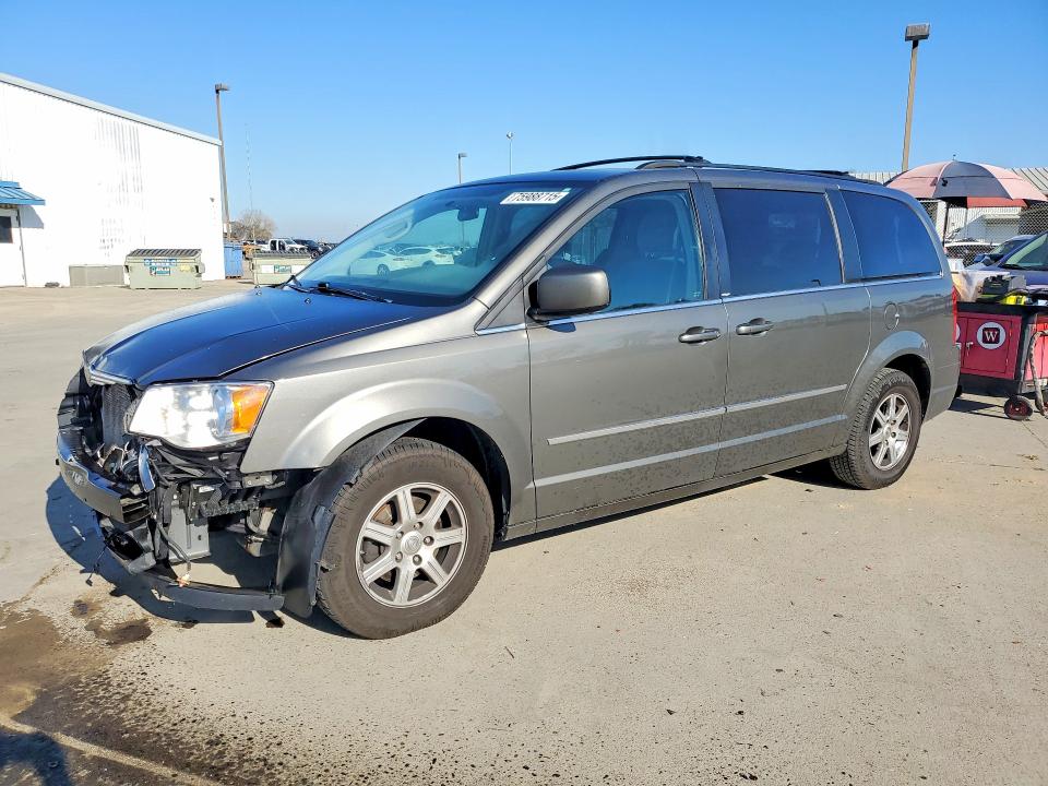 75988715 :رقم المزاد ، 2A4RR5DX2AR441678 vin ، 2010 Chrysler Town & Country مزاد بيع