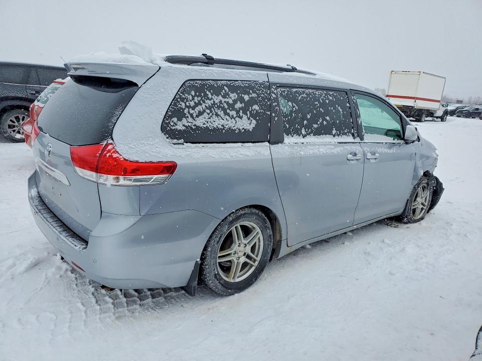 Aukcja sprzedaży 2011 Toyota Sienna, vin: 5TDYK3DC1BS170161, numer aukcji: 75733605