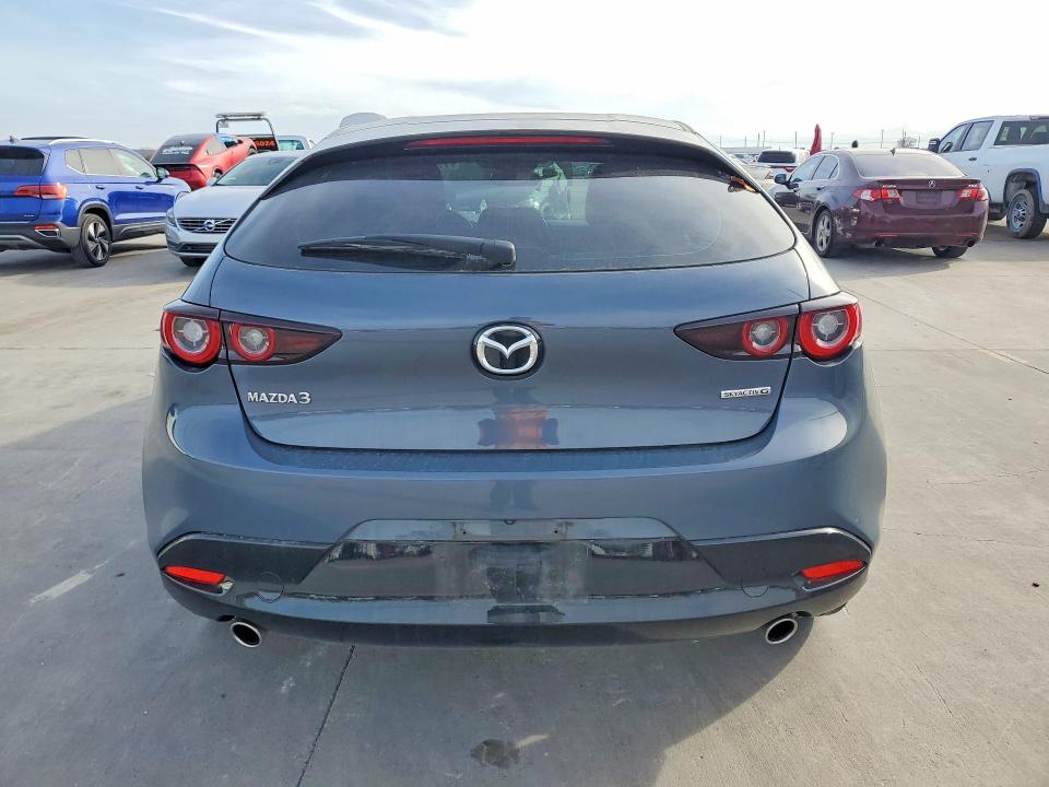 Продажа на аукционе авто 2023 Mazda 3, vin: JM1BPALM7P1619109, номер лота: 77987605