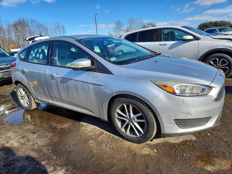 76803195 :رقم المزاد ، 1FADP3K21HL248190 vin ، 2017 Ford Focus مزاد بيع