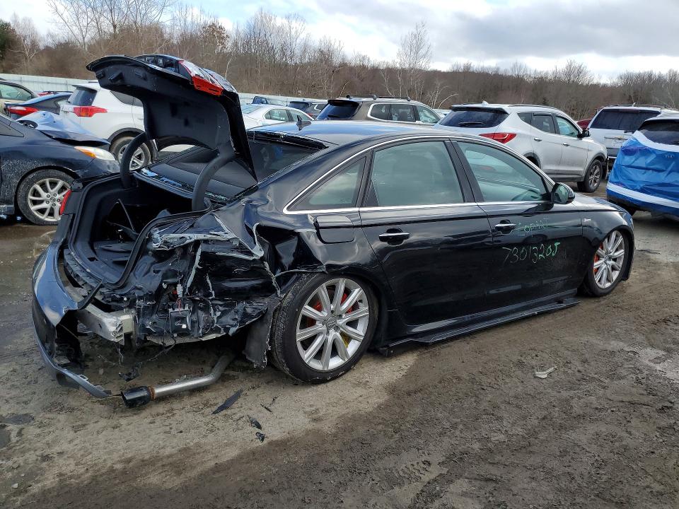 73013205 :رقم المزاد ، WAUFGAFC0FN010663 vin ، 2015 Audi A6 مزاد بيع