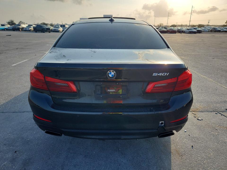 78321015 :رقم المزاد ، WBAJE5C56JWA97472 vin ، 2018 Bmw 540 مزاد بيع