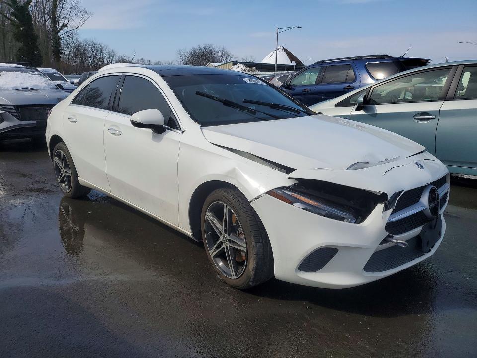 2021 Mercedes-benz A მანქანა იყიდება აუქციონზე, vin: W1K3G4FB2MJ301352, აუქციონის ნომერი: 78602225