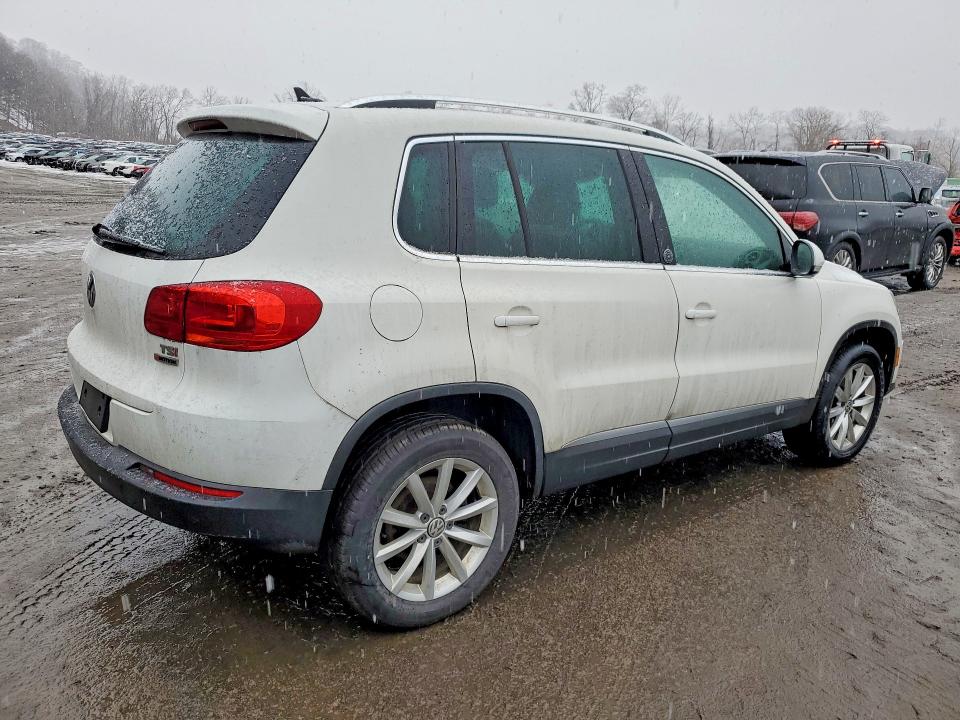 Продаж на аукціоні авто 2017 Volkswagen Tiguan Wolfsburg Edi, vin: WVGSV7AX6HK013538, номер лоту: 77626245