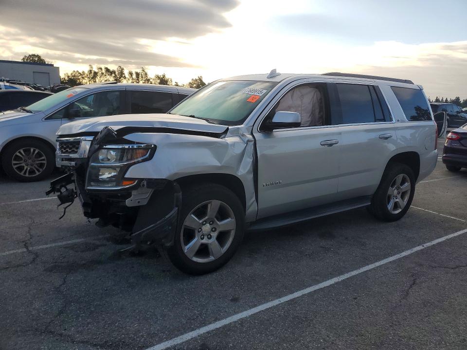 2018 Chevrolet Tahoe მანქანა იყიდება აუქციონზე, vin: 1GNSCBKC1JR139013, აუქციონის ნომერი: 77689915