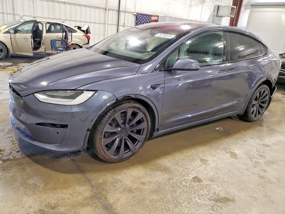 Продажа на аукционе авто 2022 Tesla Model X, vin: 7SAXCBE63NF332377, номер лота: 75734975
