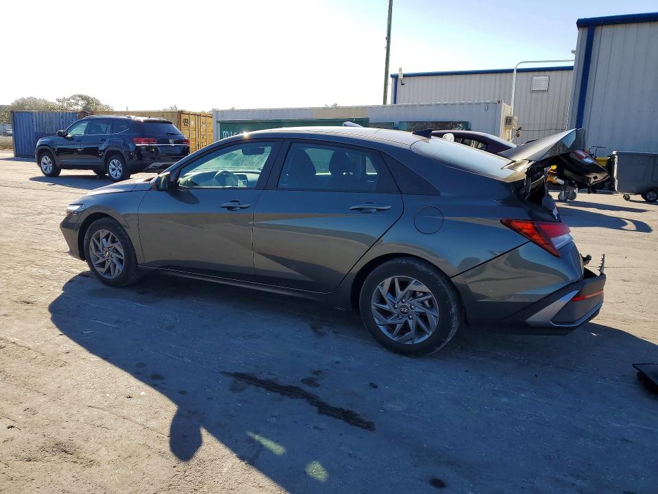 2024 Hyundai Elantra მანქანა იყიდება აუქციონზე, vin: KMHLM4DG8RU706103, აუქციონის ნომერი: 76028135