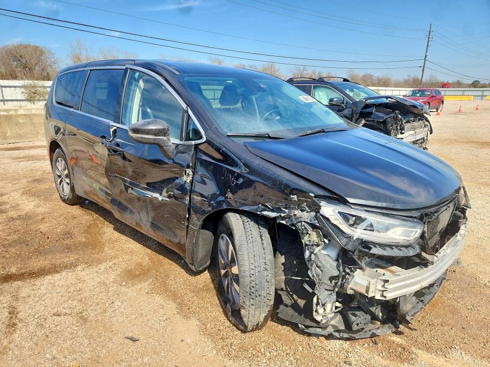 Продажа на аукционе авто 2023 Chrysler Pacifica, vin: 2C4RC1L76PR598995, номер лота: 77136745